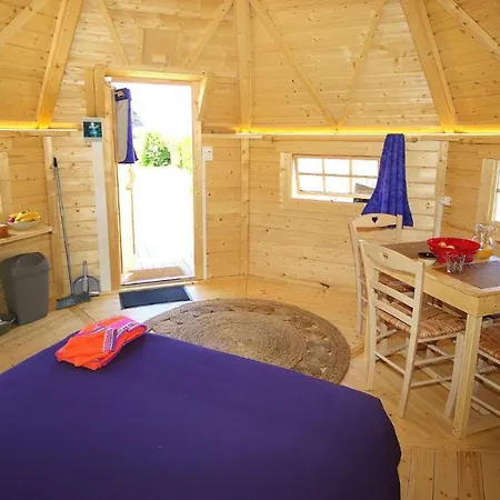 Les Insolites - Camping De L'esperance 营地 特勒博尔登